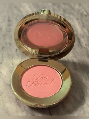 Too Faced Cloud Crush Blurring Blush Golden Hour Satin Peach Pink - New In Box